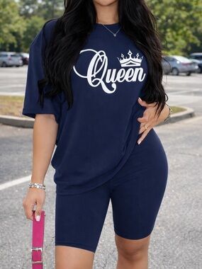 Queen Graphic Two-Piece Set in Navy